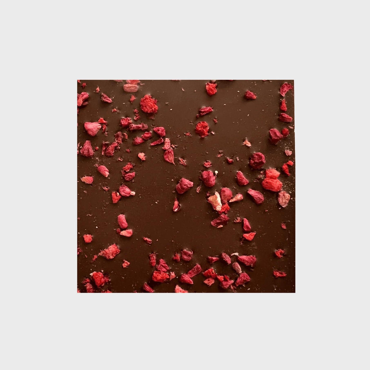 Goodio Red Berries Økologisk Sjokolade 49 % fra Goodio Chocolate