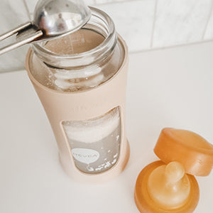 Tåteflaske 150 ml Hvit - Glass & Naturgummi | Hevea
