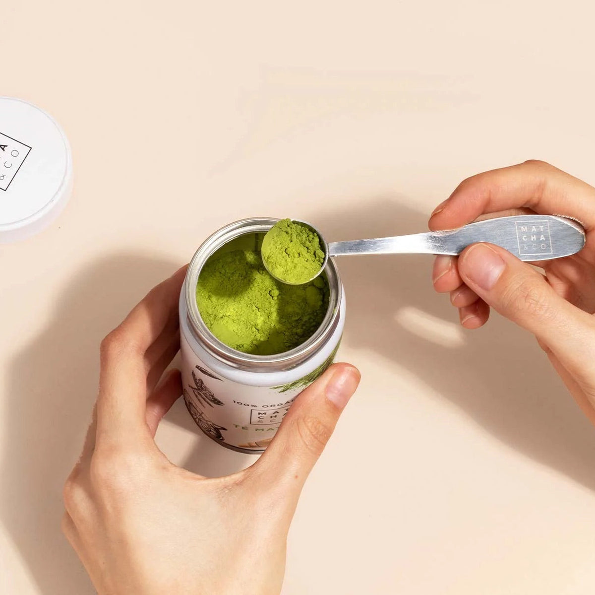 Matcha Starter Set, Organic Matcha, Elektrisk Visp + Måleskje fra Matcha & CO