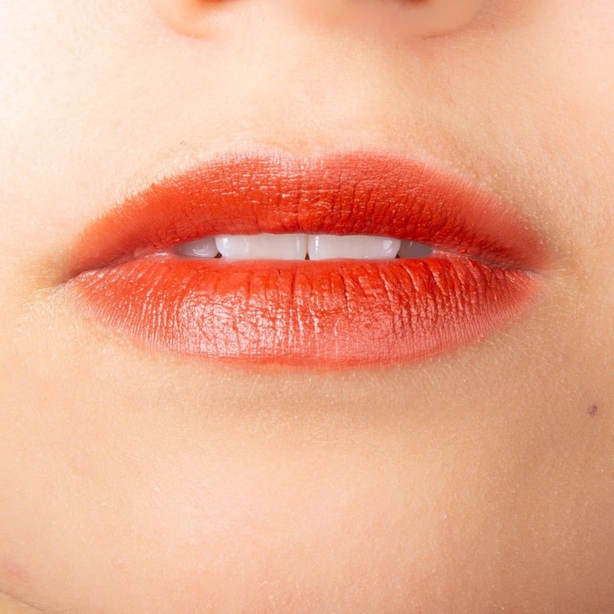 Lipstick Matte Poppy | Charlotte Bio