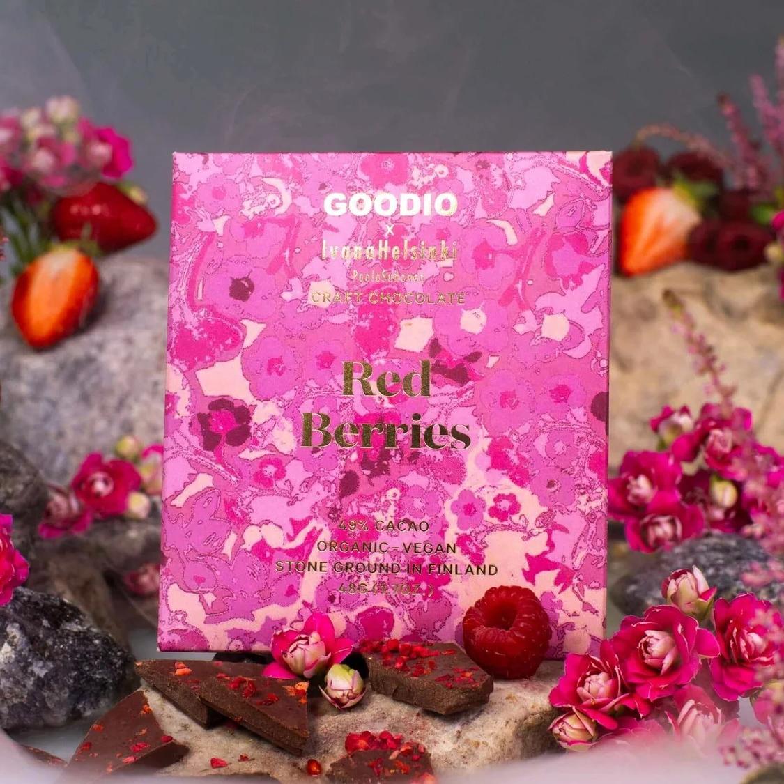 Goodio Red Berries Økologisk Sjokolade 49 % fra Goodio Chocolate
