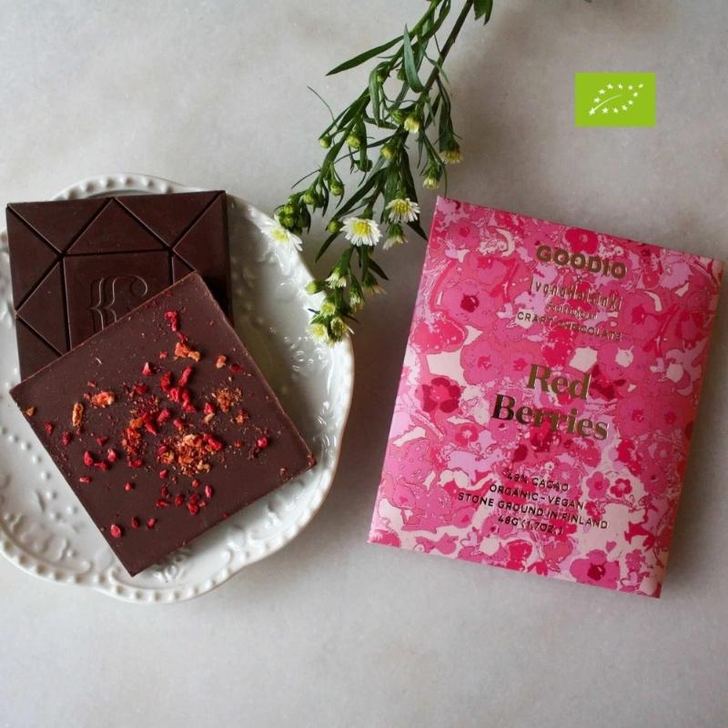 Goodio Red Berries Økologisk Sjokolade 49 % fra Goodio Chocolate