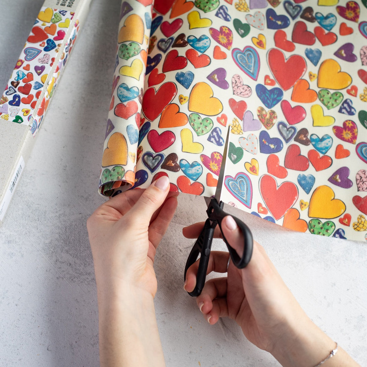 Bivokspapir Rull - Hearts (32×70 cm) | Little Bee Fresh